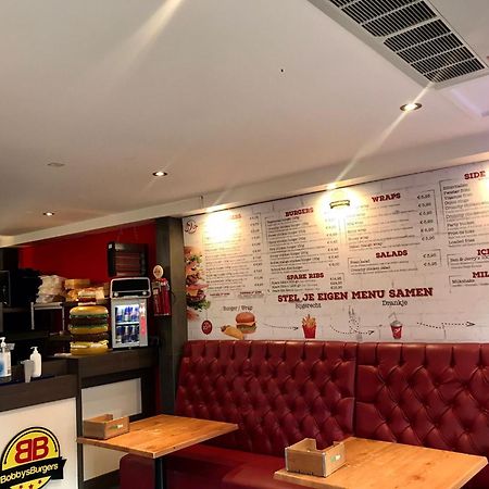 Room Mate Hostel Amsterdam Заандам Екстериор снимка
